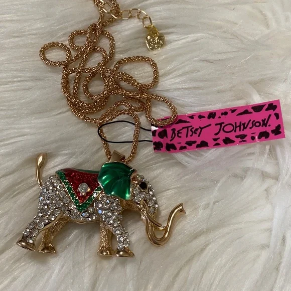 Betsey Johnson elephant 🐘 necklace - Picture 1 of 1